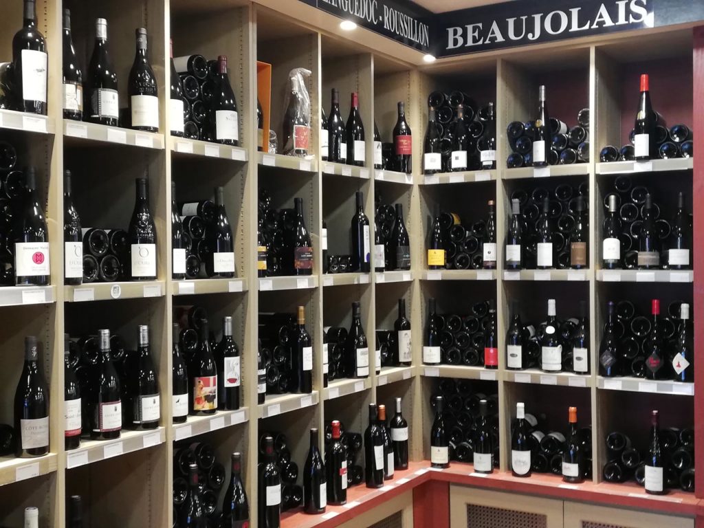 Une-gamme-de-vins-rouges-pour-tous-les-budgets-Caviste-Sommelier-ViniGusto-Lorient-Morbihan