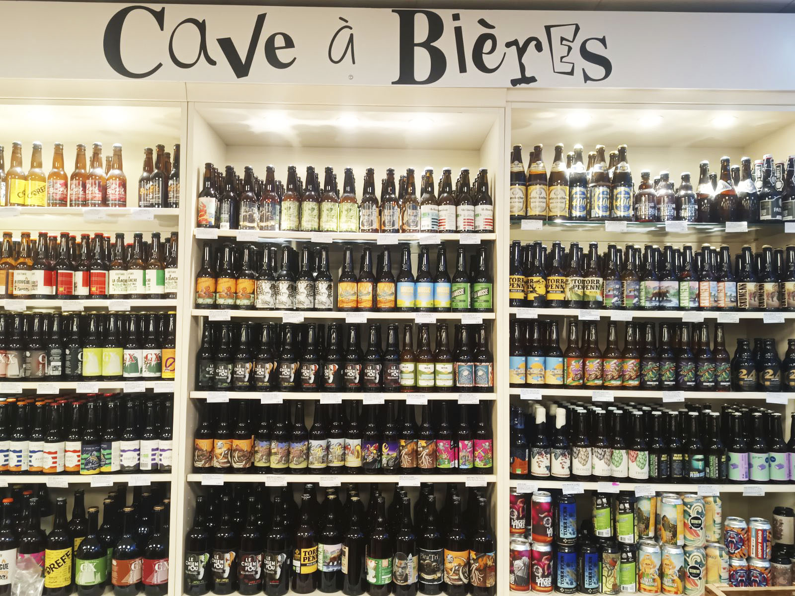Large assortiment de bières en bouteille, Vinigusto à Lorient